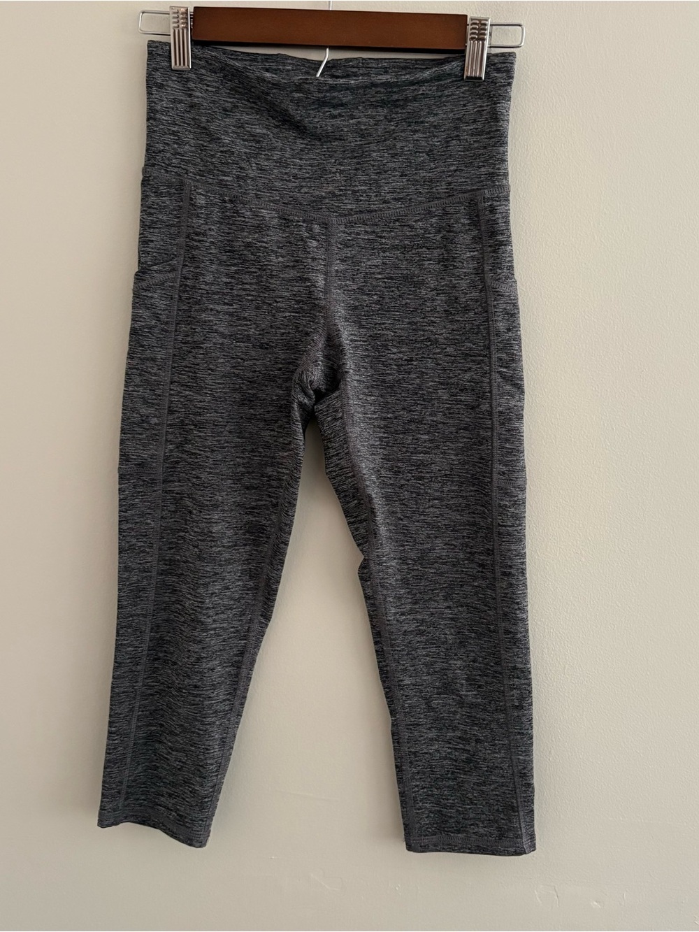 Champion women’s small grey Capri workout leggings